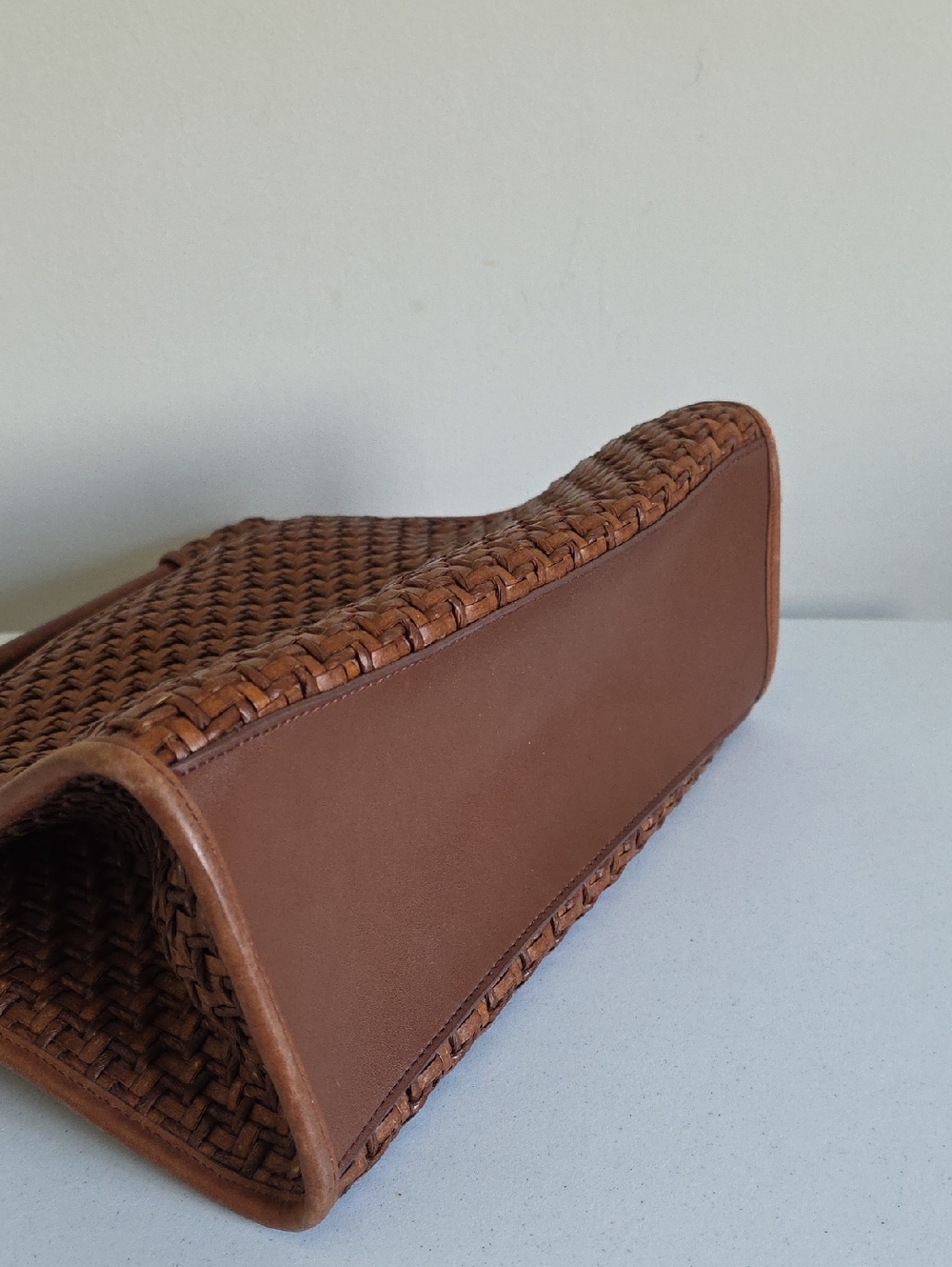 FOSSIL | Woven Straw Hand Bag Leather Trim Wood Handles - Picture 5 of 5